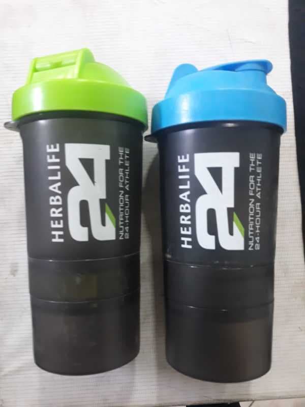 شيکر سه تيکه herbalife24 - تصویر ۱