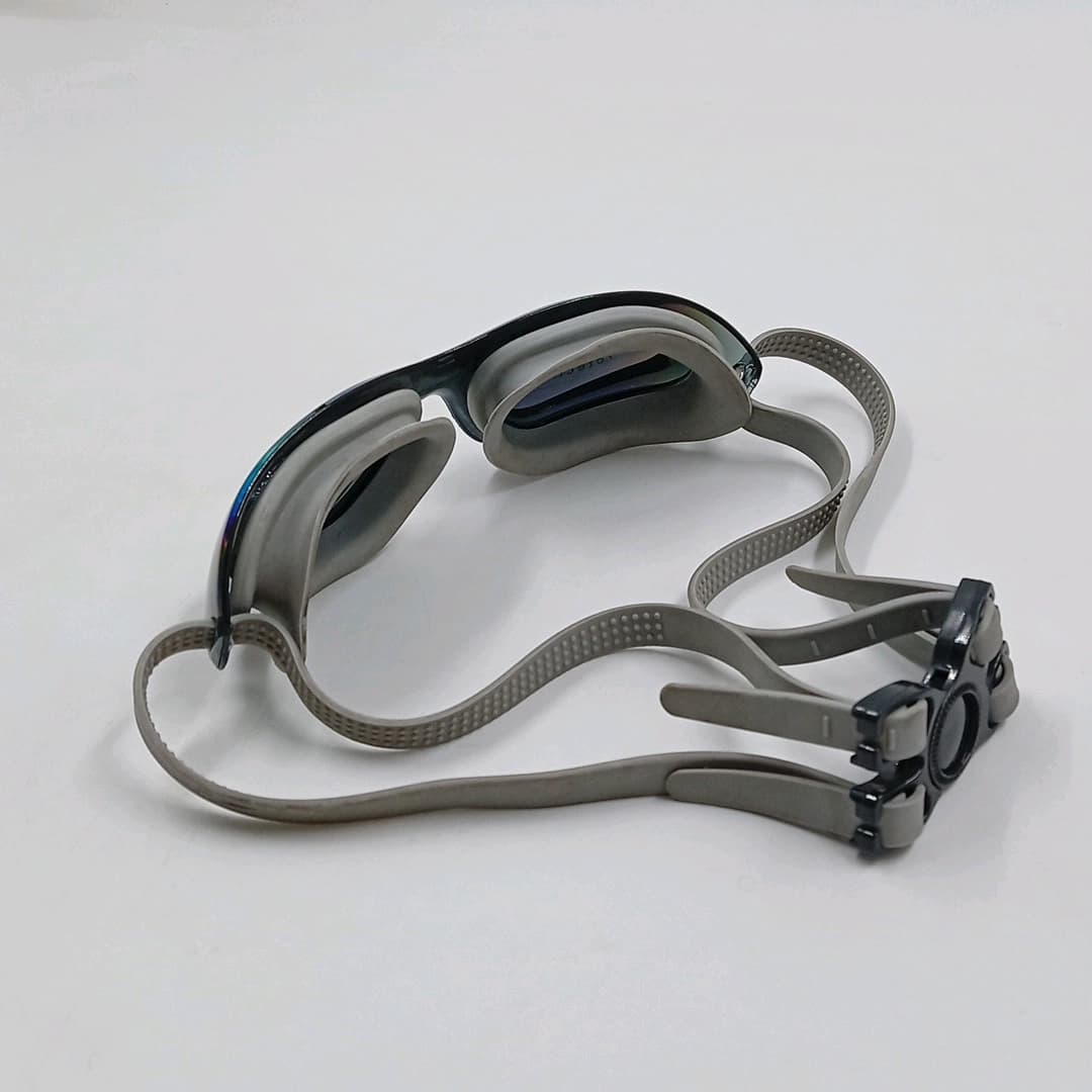 عینک غواصی S1652M اسپیدو جیوه ای جعبه ای - تصویر ۳