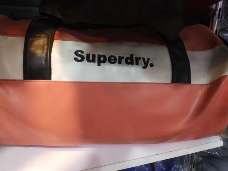 ساک چرم سوپردرای superdry - تصویر ۱