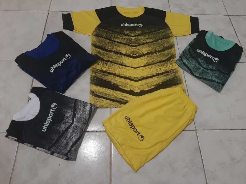  تي شرت شورت برفکيuhlsport