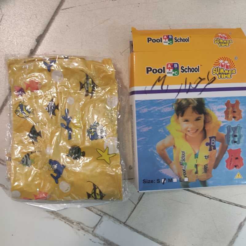 جليقه شنا فانتزی طرح اینتکس - های اینتکس و پول اسکول - تصویر ۱