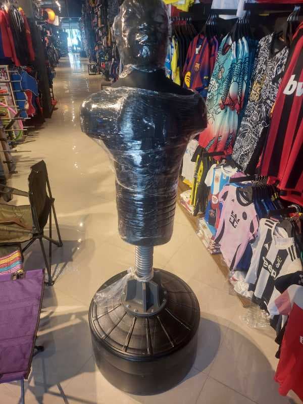 آدمک بوکسی ایستاده پایه دار