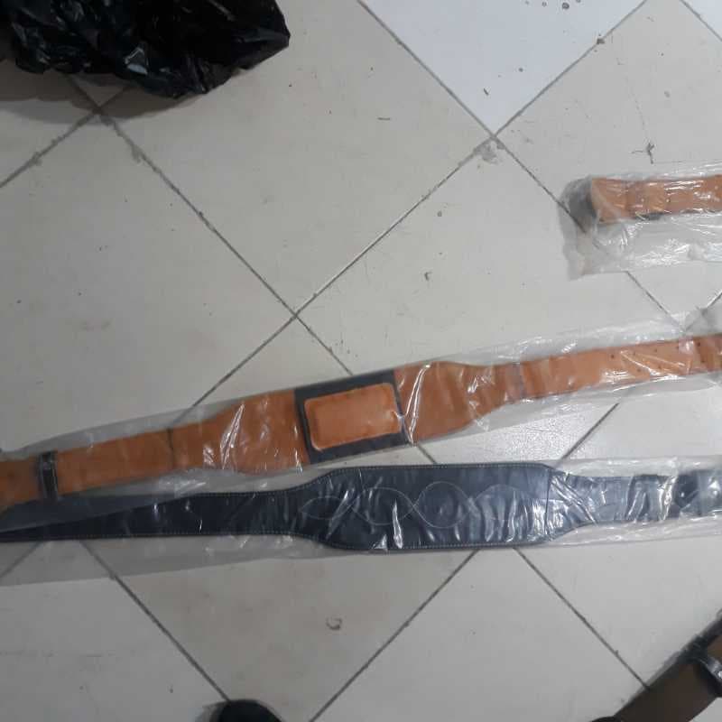 کمربند بدنسازي چرم بالشتکدار چندتيگه - تصویر ۱