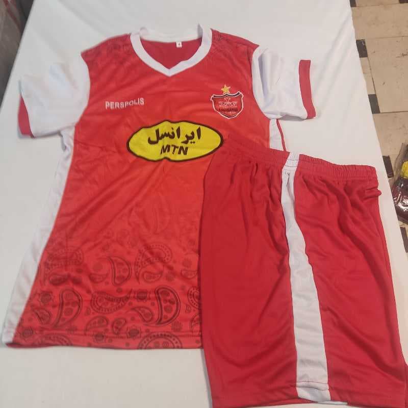 تیشرت شورت پرسپولیس خط سفید - تصویر ۱