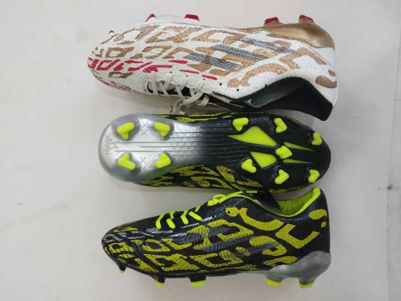 کفش استوک ادیداس پلنگی رویه بر جسته سیاه خط فسفری - تصویر ۱