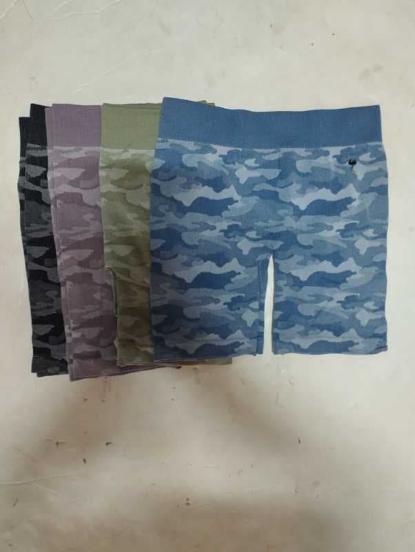 شورتک زنانه کمر کش دارطرح ارتشی  - تصویر ۱