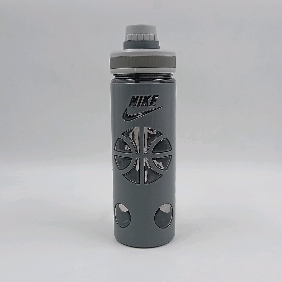 قمقمه ساده دربیچی بسکتبال نایک nike - تصویر ۳