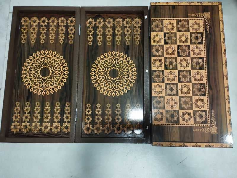 220 شطرنج تخته نرد طرح دایره گلددار کنار هشت پره ای معمولی - تصویر ۱