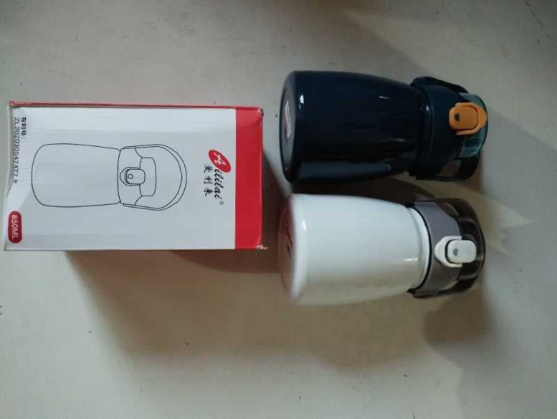 919 فلاسک 850میل تپل دکمه ای نی دار - تصویر ۱